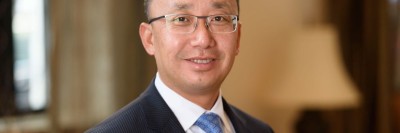 Integrative medicine specialist Jun Mao